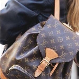 Louis Vuitton mini backpack excellent condition